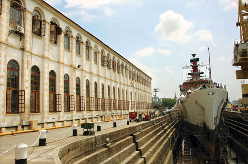 1810 Duncan Dock of Bombay was completed